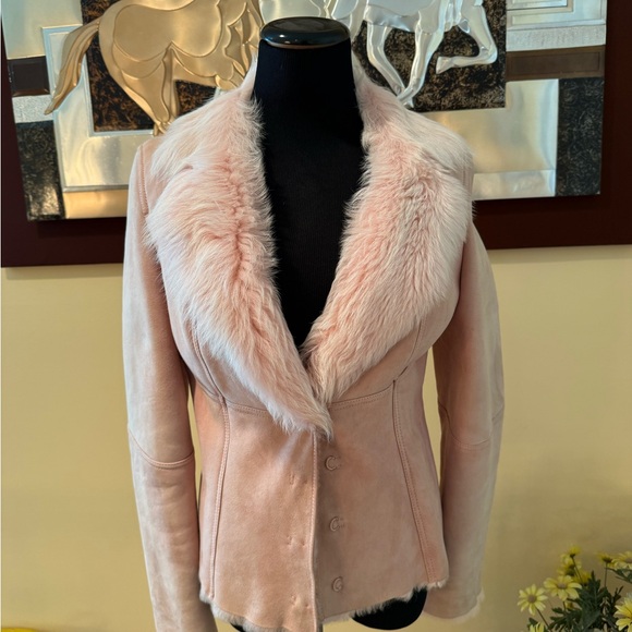 Elie Tahari Jackets & Blazers - Elie Tahari Pink Jacket with Faux Fur Collar